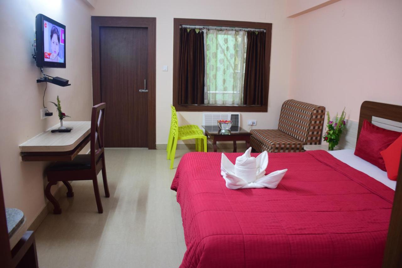 Hotel Landmark Puri Exterior foto