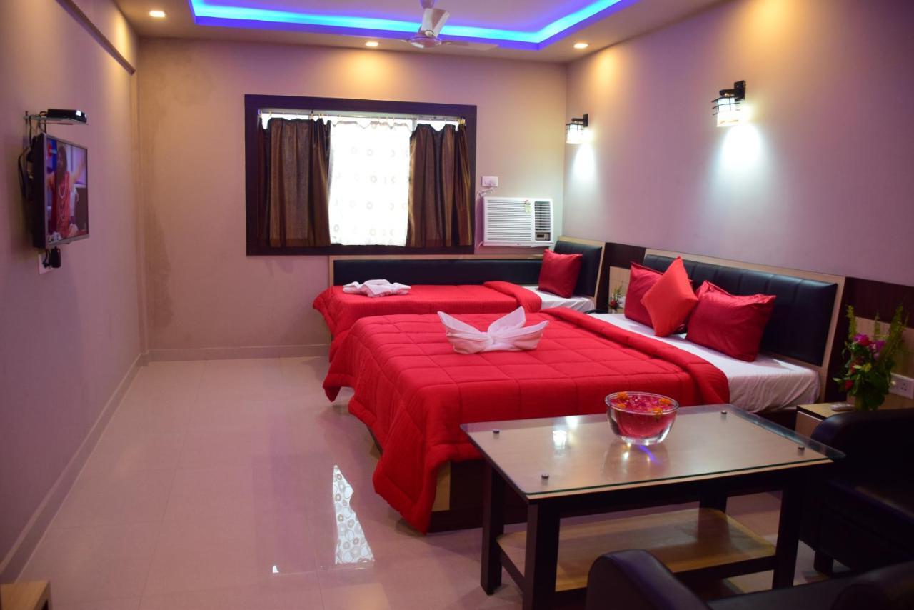 Hotel Landmark Puri Exterior foto
