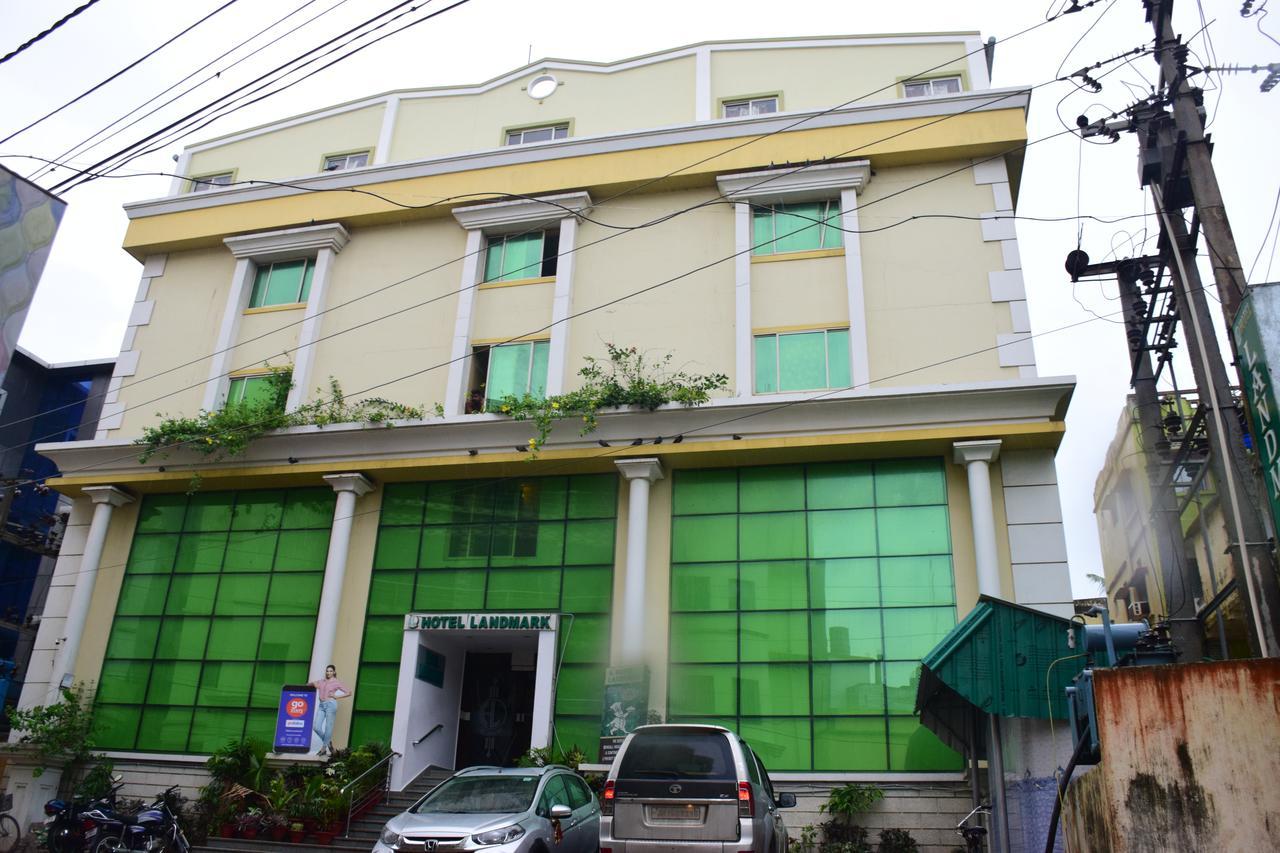 Hotel Landmark Puri Exterior foto