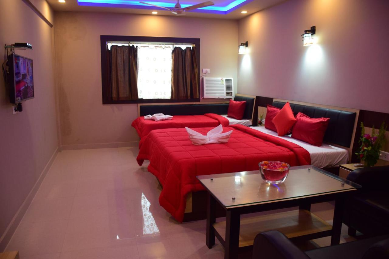Hotel Landmark Puri Exterior foto